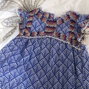 NWOT THML top flutter sleazes embroidered